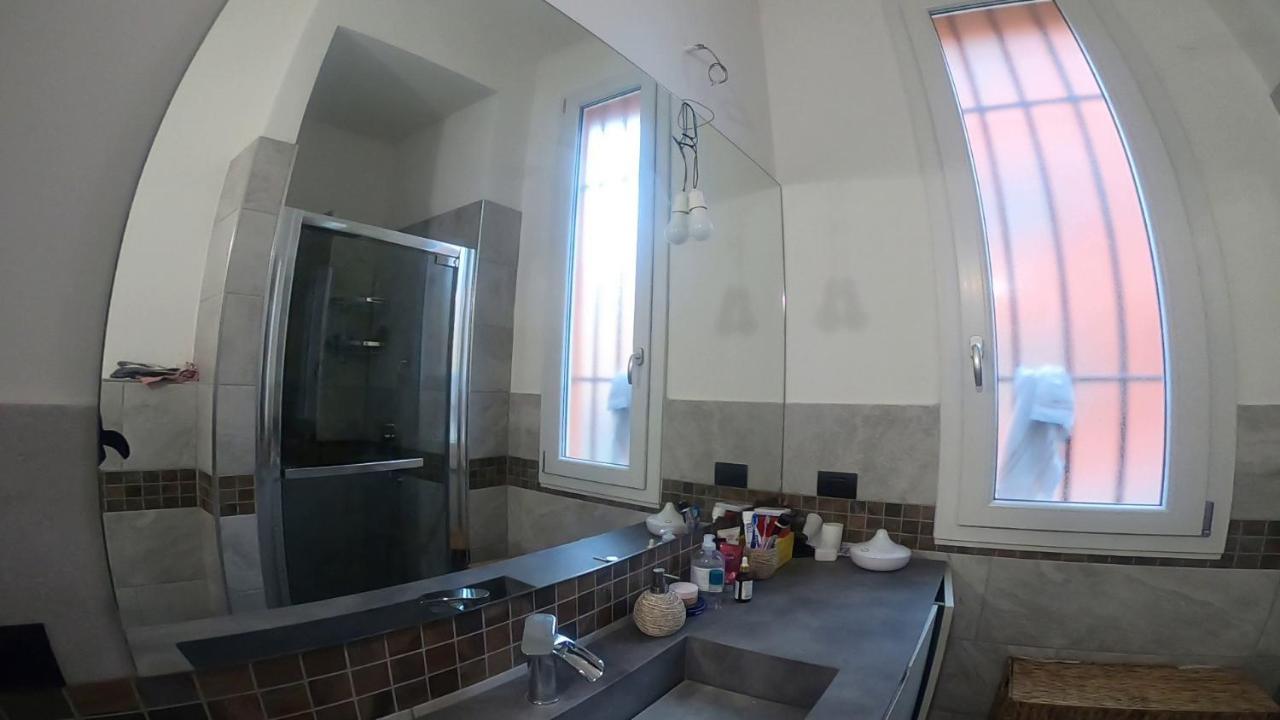 La Ex Di Nicholas Castel Maggiore Exteriör bild